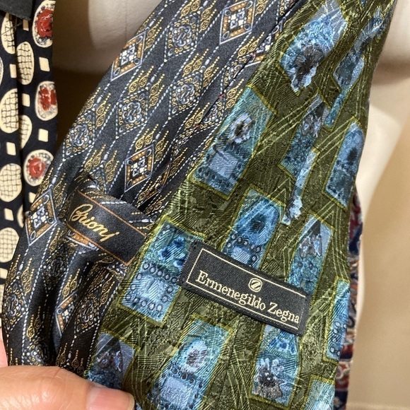 CHRISTIAN DIOR, OSCAR DE LA RENTA, Brioni, Ermenegildo Zegna lot of 8 Neckties - Picture 3 of 17